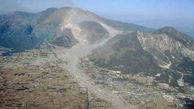 Gunung Unzen di Jepang