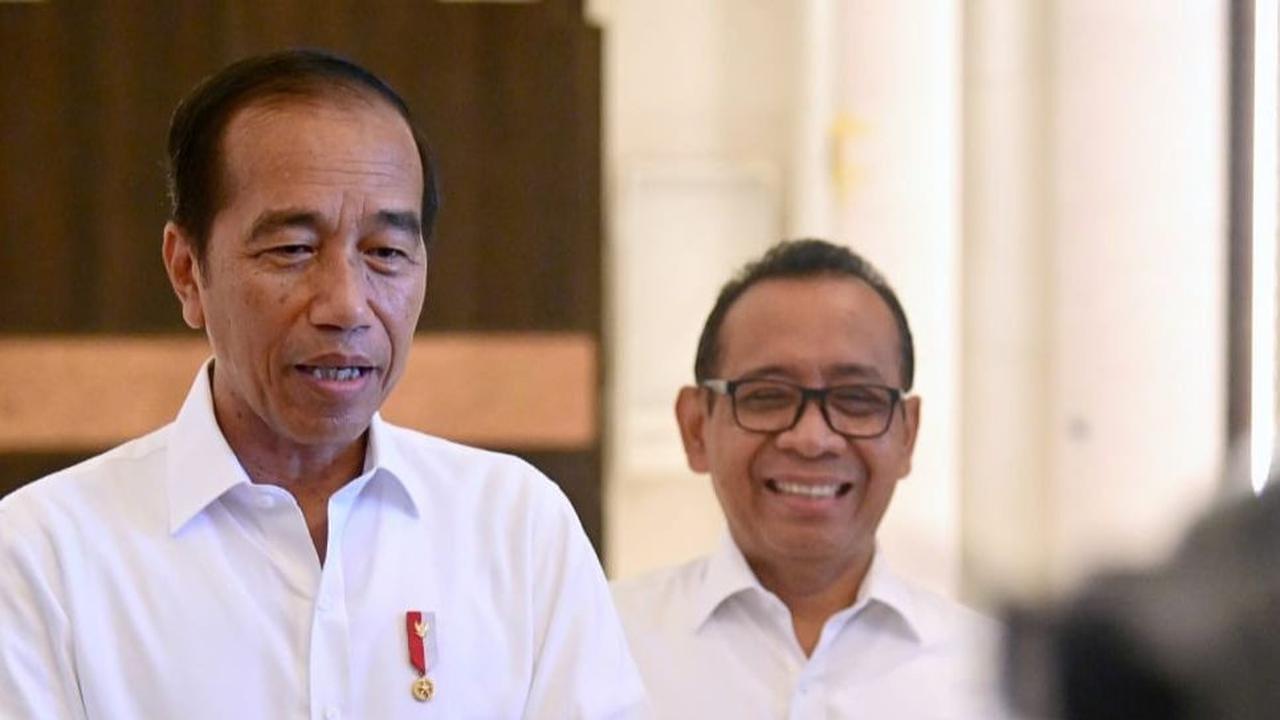“Kami datang ke sini untuk mengecek progres perkembangan terakhir dari pembangunan IKN. Khususnya, pembangunan Istana, saya melihat semuanya masih dalam proses,” ujar Presiden dalam keterangannya kepada awak media. Foto: BPMI Setpres/Muchlis Jr<br>
