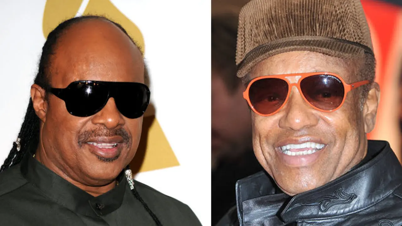 Stevie Wonder Beri Penghormatan untuk Bobby Womack