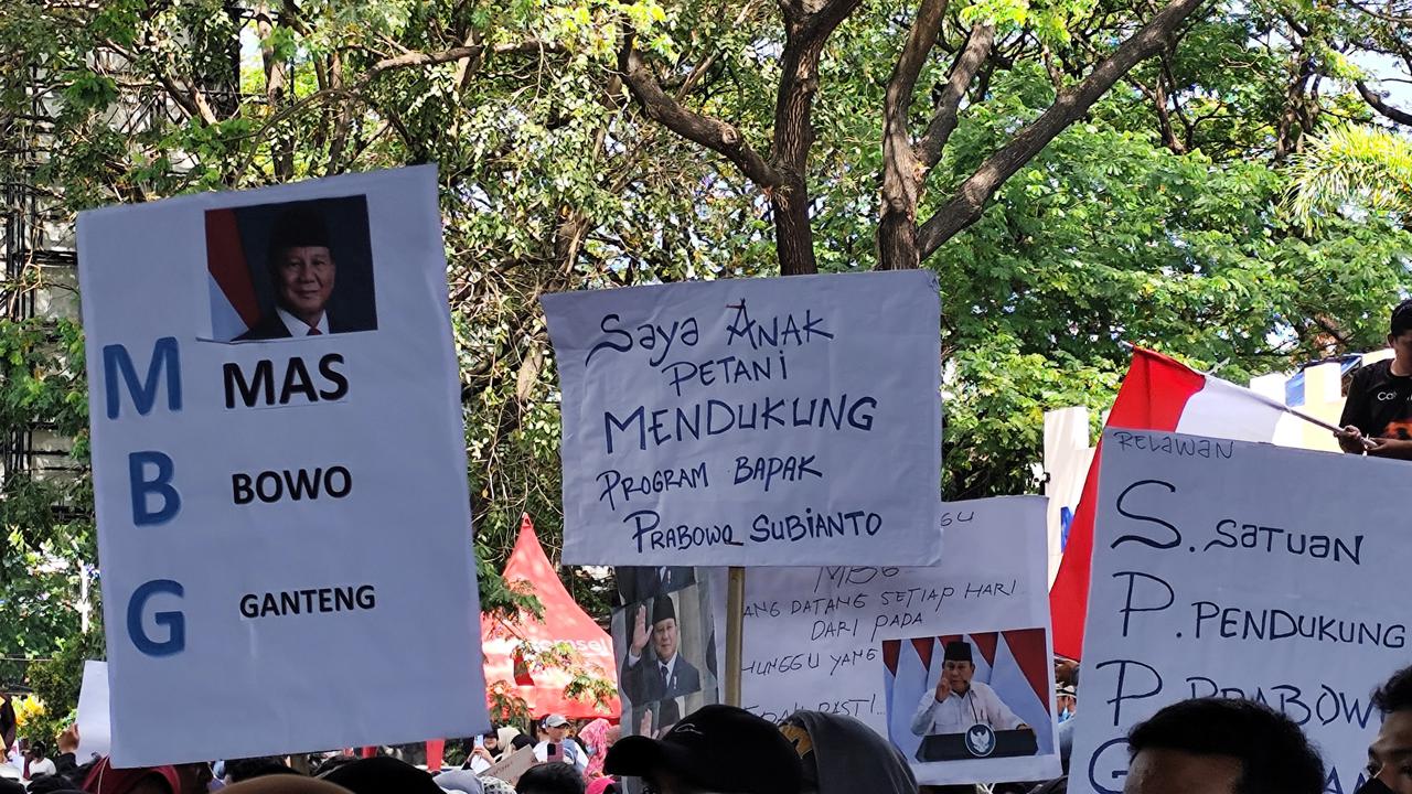 demo tolak mbg disetop di sulsel