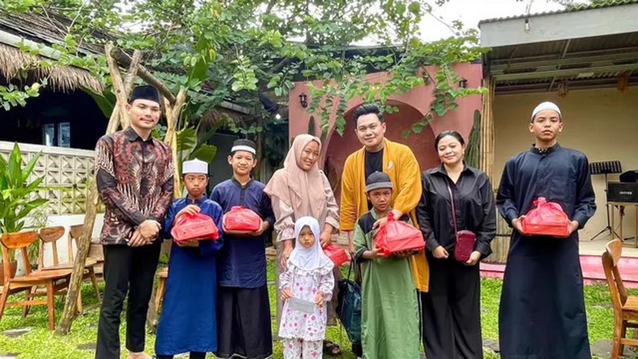 Makeup Artist Achin Lamba Merambah Bisnis Kuliner dengan Resto dan Kafe Sambil Didukung Sejumlah Selebriti