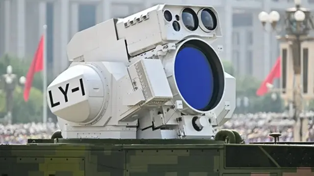 Senjata laser LY-1 ditampilkan dalam parade militer China yang berlangsung pada Rabu, (3/9/2025).
