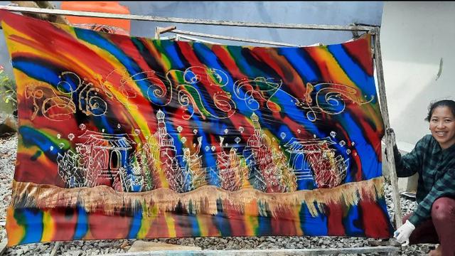 Penerima Apresiasi SATU Indonesia Awards 2017 Tingkat Provinsi Priska Yeniriatno. (Foto:instagram @priska_batik)