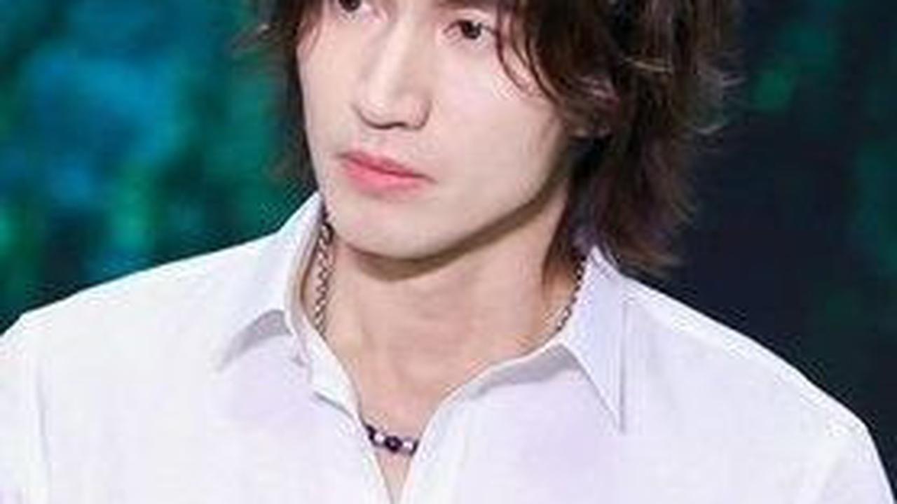 Bahkan penampilan Jerry Yan saat ini hampir tidak berubah dari penampilannya saat memerankan Tao Ming Tse lebih dari 20 tahun yang lalu.