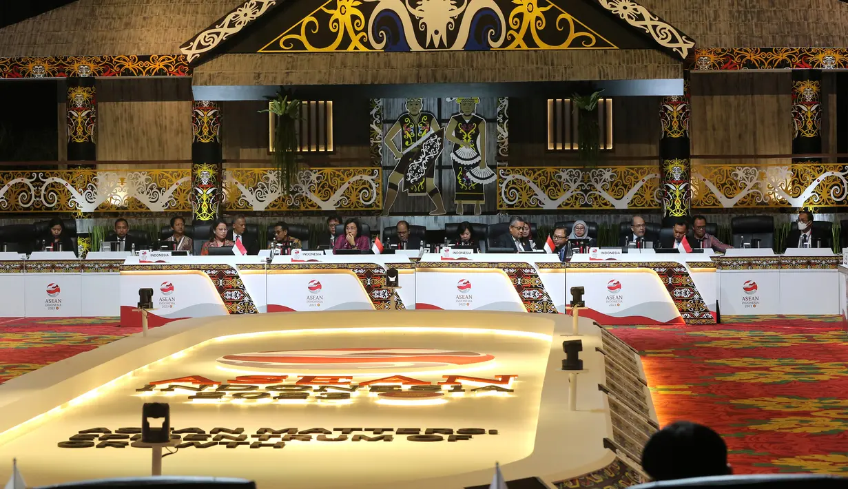Sri Mulyani mengatakan, Indonesia mengangkat tema ASEAN Matter, Epicentrum of Growth. (AP Photo/Firdia Lisnawati)