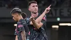 Laga pramusim 2023/2024 yang mempertemukan Bayern Munchen dan Manchester City dalam laga bertajuk Audi Football Summit yang berlangsung di Stadion Nasional Tokyo, Jepang, Rabu (26/7/2023) malam akhirnya dimenangkan The Citizens dengan skor 2-1. James McAtee membawa Manchester City unggul 1-0 pada menit ke-21. Bayern Munchen baru mampu mencetak gol penyeimbang pada menit ke-81 lewat Mathys Tel. Gol Aymeric Laporte empat menit menjelang waktu normal berakhir menjadi penentu kemenangan tim asuhan Pep Guardiola. (AP Photo/Shuji Kajiyama)