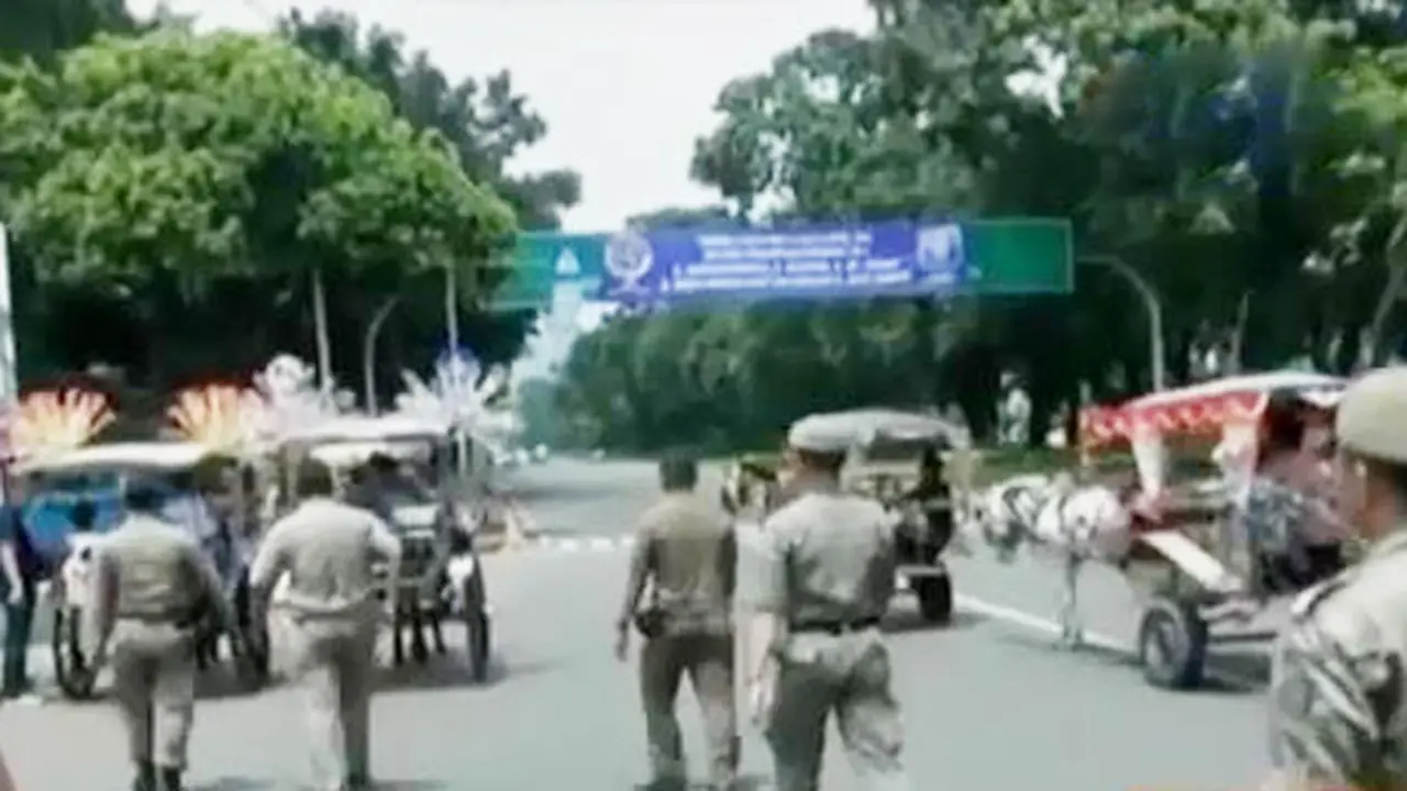 Segmen 1: Razia Delman di Monas hingga Simpang Susun Semanggi