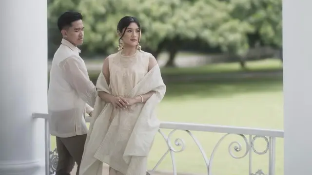 8 Potret Prewedding Kaesang Pangarep dan Erina Gudono, Kompak Pakai Baju Serba Putih hingga Jersey