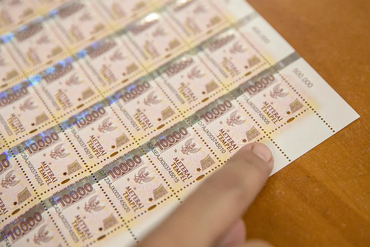 Pembelian Materai Rp 10.000 di Kantor Pos