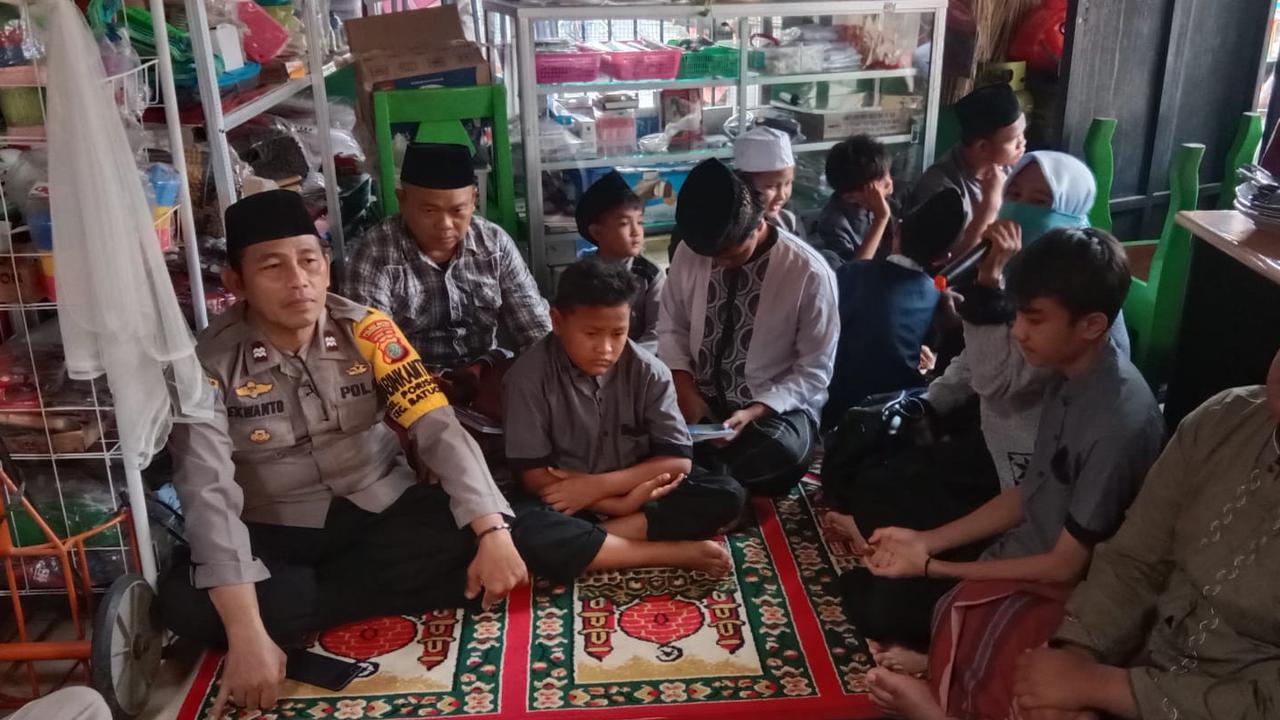 Mengenal Sosok Aiptu Exwanto, Bhabinkamtibmas yang Jadi Bapak Asuh 98 Anak Yatim Piatu di Batuceper
