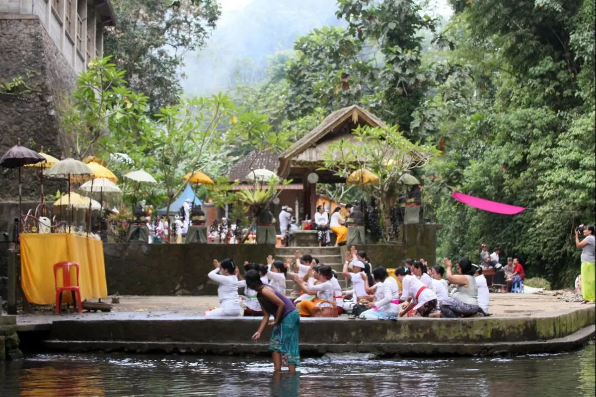 Bali/BookRetreats.com