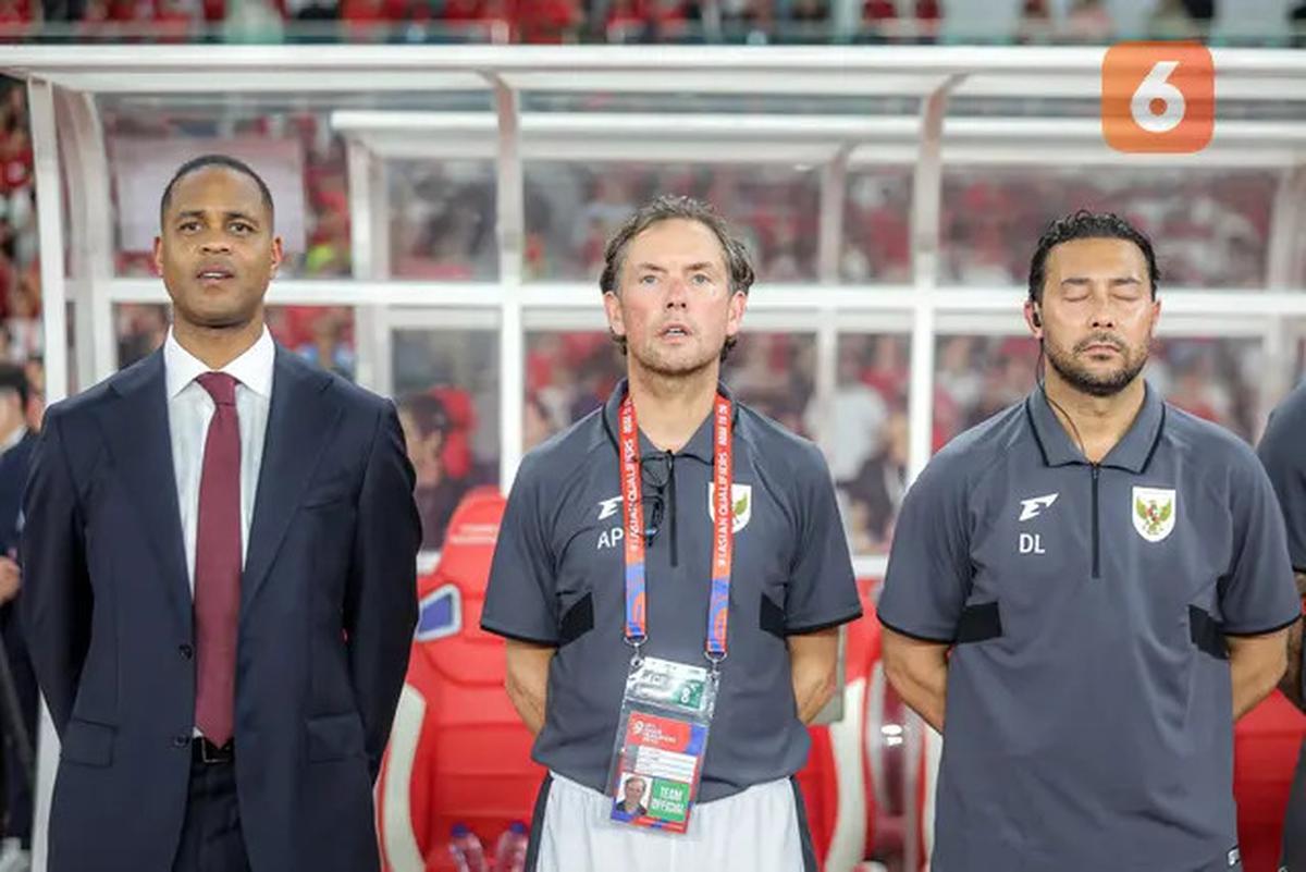 Patrick Kluivert dan Alex Pastoor Rayakan HUT ke-80 RI di Sekolah Indonesia Den Haag, Nonton Upacara Bendera dan Potong Tumpeng