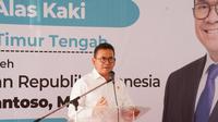 Menteri Perdagangan Budi Santoso melepas ekspor perdana 8.872 pasang produk alas kaki buatan CV Rumah Jeddiah senilai USD 38 ribu, atau sekitar Rp618 juta, ke Kuwait hari ini, Selasa, (3/6/2025) di Surabaya, Jawa Timur.