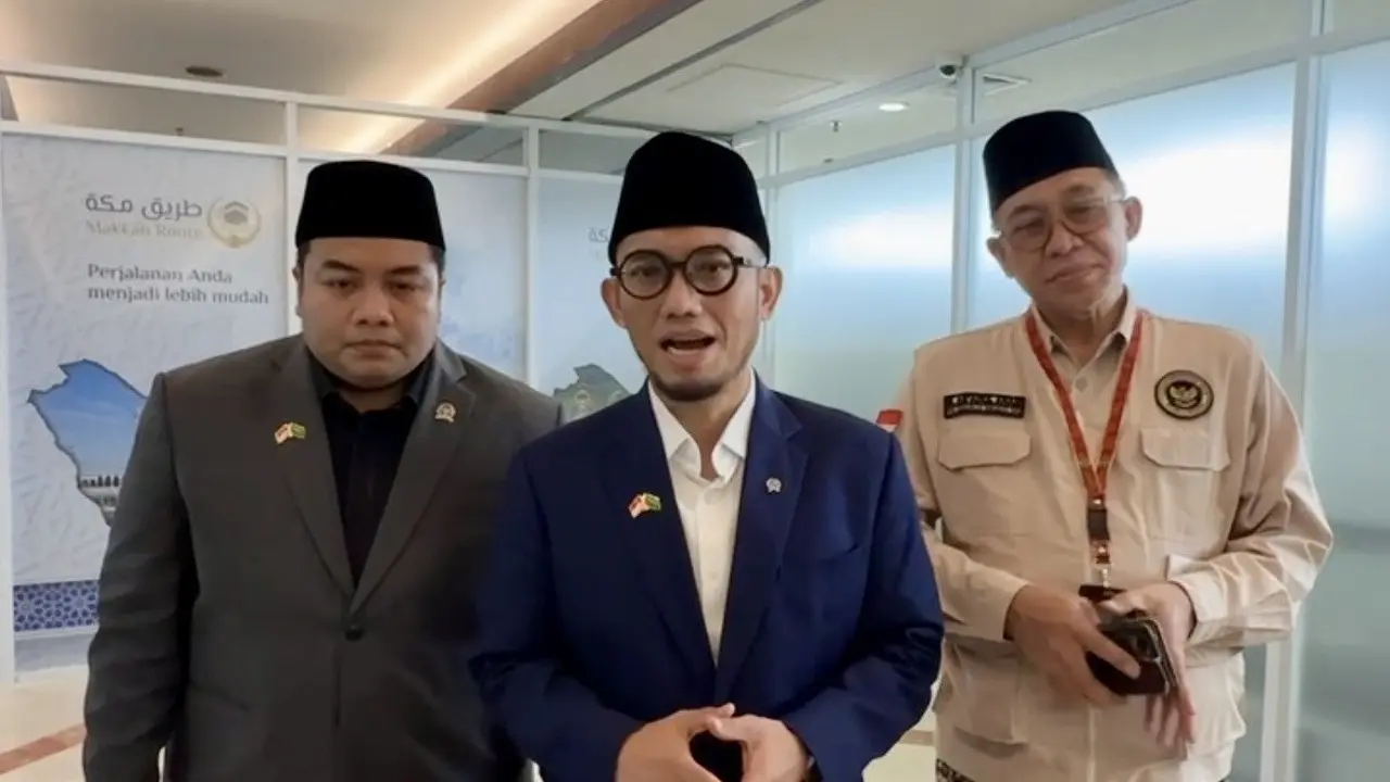 Wakil Menteri Haji dan Umrah (Wamenhaj) Dahnil Anzar Simanjuntak bicara tentang perbedaan fiqih dam haji, 15 Mei 2026. (dok. Media Center Haji 2026)