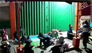 Dituduh Kirim Santet, Nelayan di Sukabumi Dibacok Saat Tidur