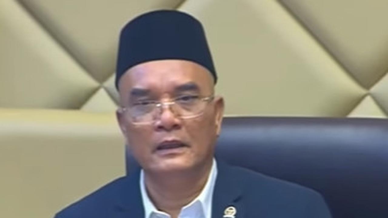 Kesal, Wakil Ketua Pansus Angket Haji Sampai Gebrak Meja Dengar Penjelasan Kemenang Soal Jemaah yang Enggak Berangkat