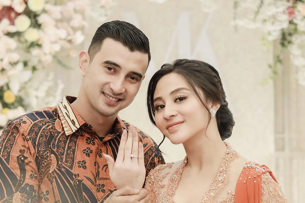 [Fimela] Ali Syakieb dan Margin Wieheerm