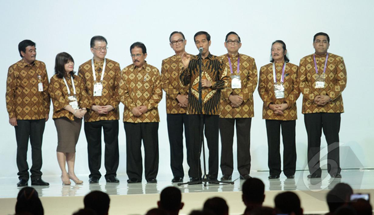 Presiden Joko Widodo saat membuka acara Jakarta Food Security Summit, Jakarta, Kamis (12/2/2015).  Acara ini ditujukan untuk mewujudkan karya dan komitmen para pelaku usaha dalam skala nasional dan internasional. (Liputan6.com/Faizal Fanani)
