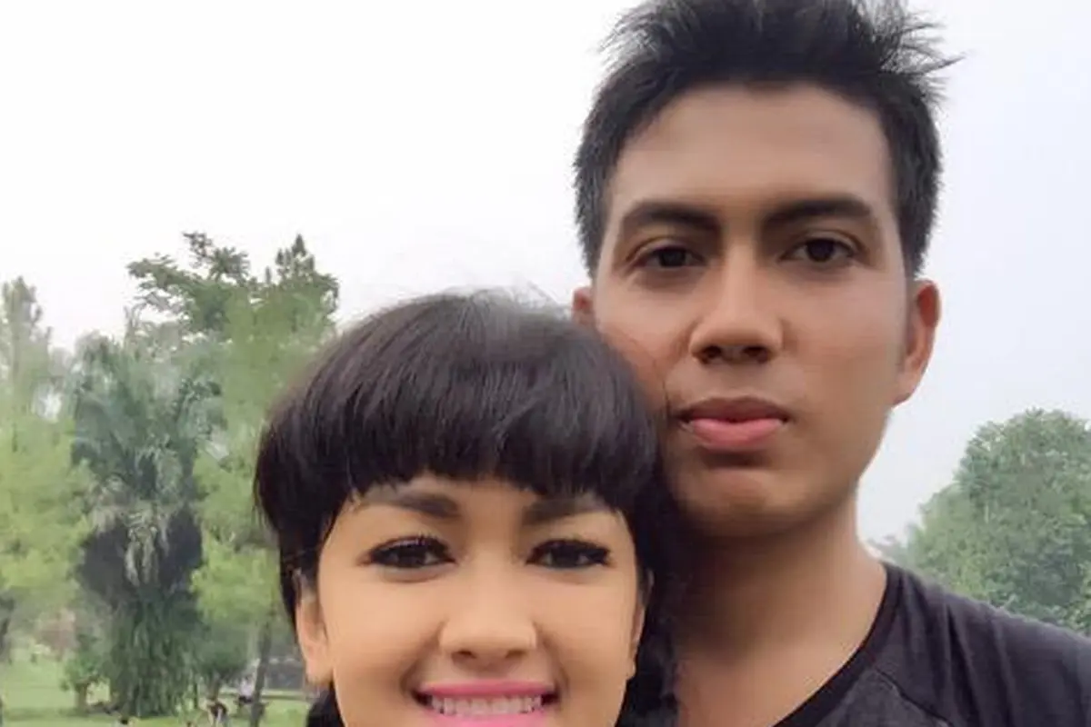 Julia Perez dan Mumu