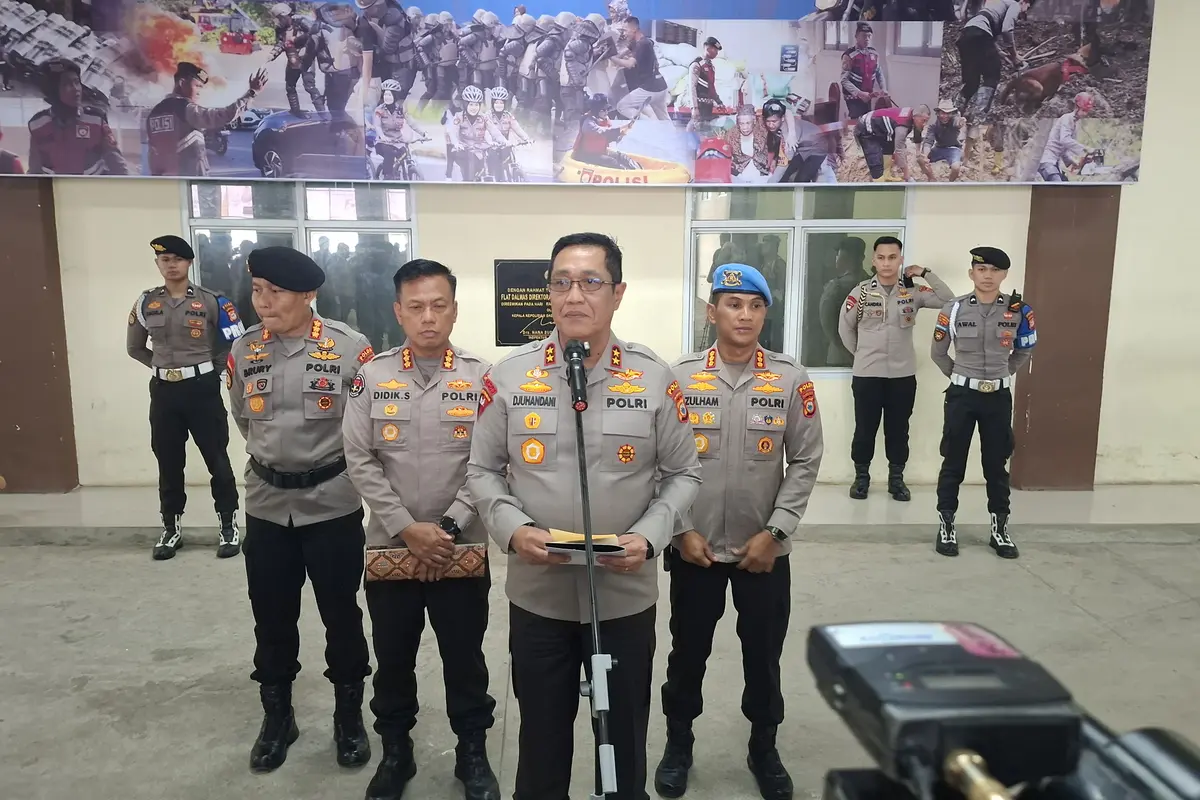 Kapolda Sulawesi Selatan Irjen Pol Djuhandhani Rahardjo Puro