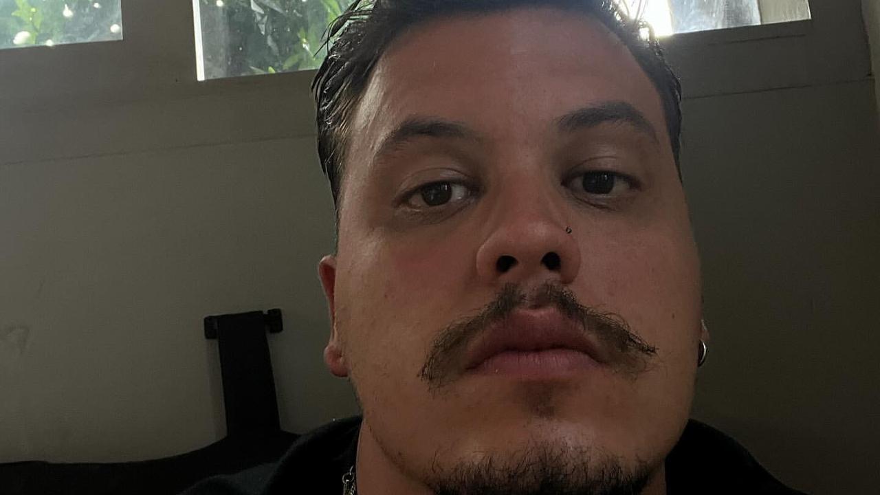 8 Potret Santana Latjuba Adik Sophia Latjuba yang Mirip Banget, Umur Terpaut Jauh 21 Tahun