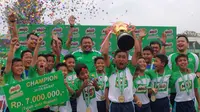 SD Al-Ma'soem jadi juara MILO Football Championship 2017 regional Bandung, Minggu (26/3/2017). (Bola.com/Benediktus Gerendo Pradigdo)