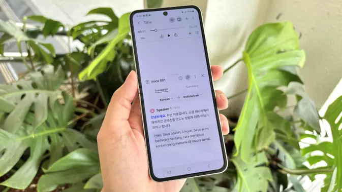 Fitur Transcript Assist pada Notes di Samsung Galaxy Z Flip6. (Dok: Samsung Indonesia)