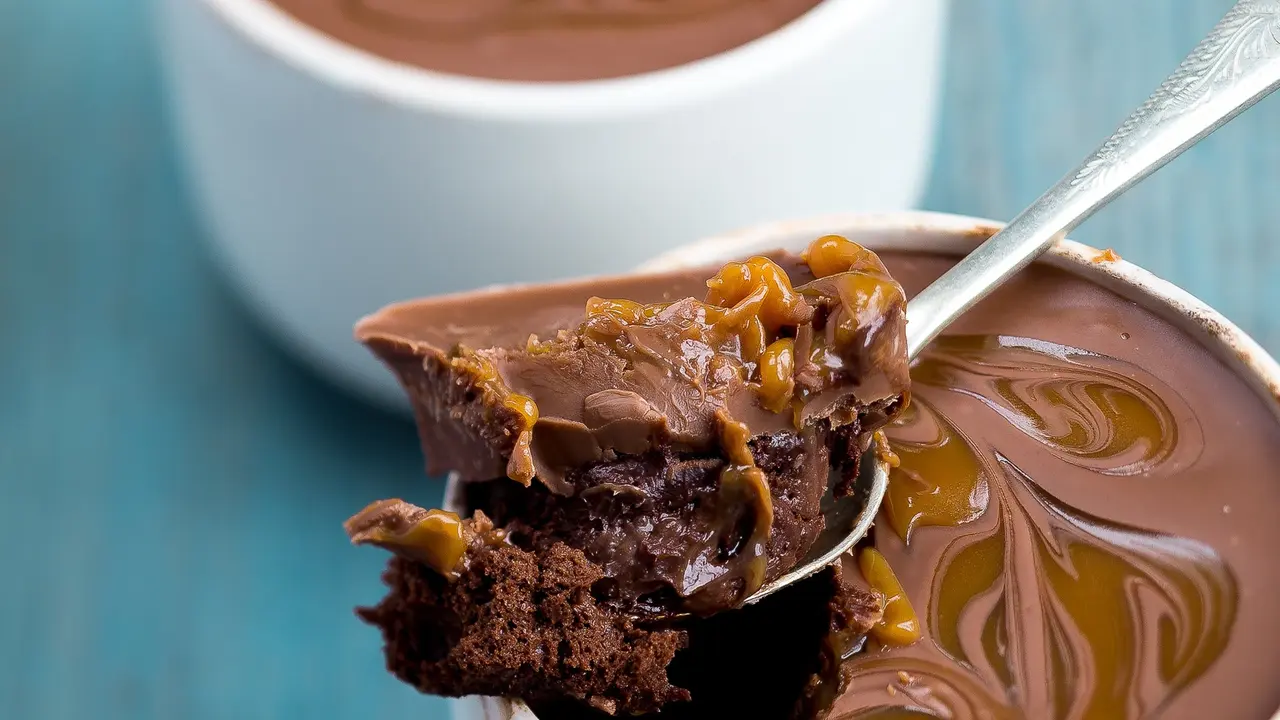 cake in mug
