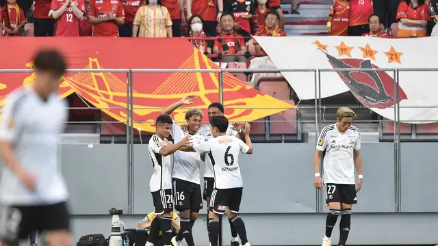 Klub J1 League, Yokohama F Marinos