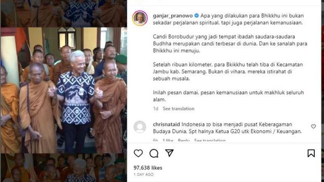 Ganjar Pranowo Sambut Para Biksu yang Jalan Kaki dari Thailand ke Candi Borobudur