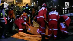 Basarnas kembali membawa  2 Kantong Jenazah ke Posko Dermaga JITC. jenazah dibawa bersama sejumlah barang milik penumpang lion Air JT 610