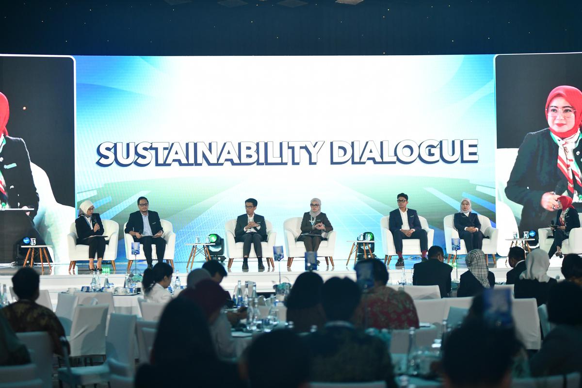 Pertamina menyelenggarakan Sustainability Dialogue dengan mengangkat tema 'Driving Sustainable Impact: Pertamina’s ESG Journey.'