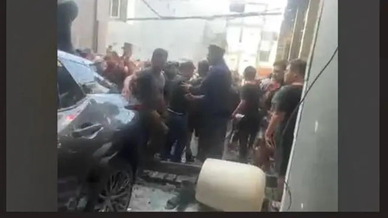 Warga Ungkap Detik-Detik Rumah Anggota DPR Ahmad Sahroni Dirusak Massa