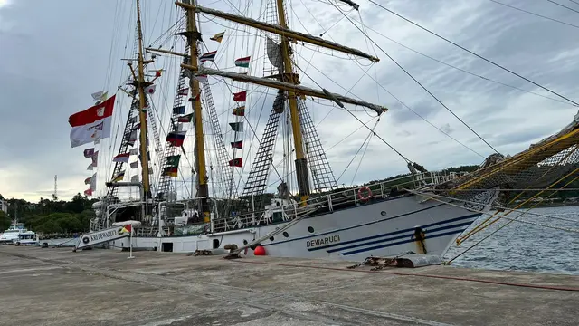 Tim Muhibah Budaya Jalur Rempah dan KRI Dewaruci tiba di Pelabuhan CT-1 Sabang.
