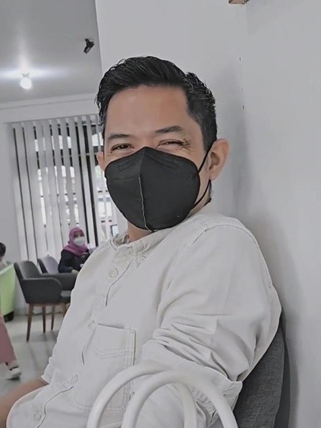 Potret Dude Harlino menemani Alyssa Soebandono ke dokter kandungan (Sumber: Instagram/ichasoebandono dan Instagram/dude2harlino)