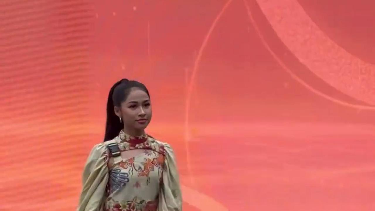 7 Potret Fabiela Adik Jennifer Coppen Ikut Kompetisi Fashion Show, Dapat Juara 1
