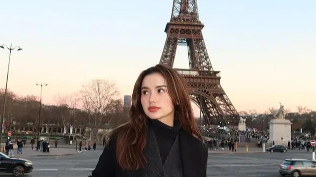 6 Potret Bahagia Saran Menzel Liburan di Paris, Asik Nikmati Momen LDR dengan Azriel Hermansyah