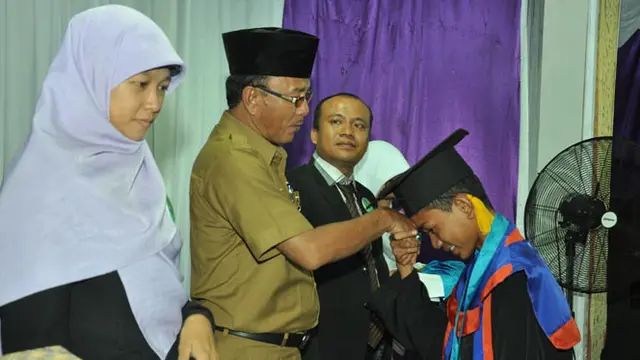 SD dan SMP Juara Gelar Wisuda `Change Your Life`