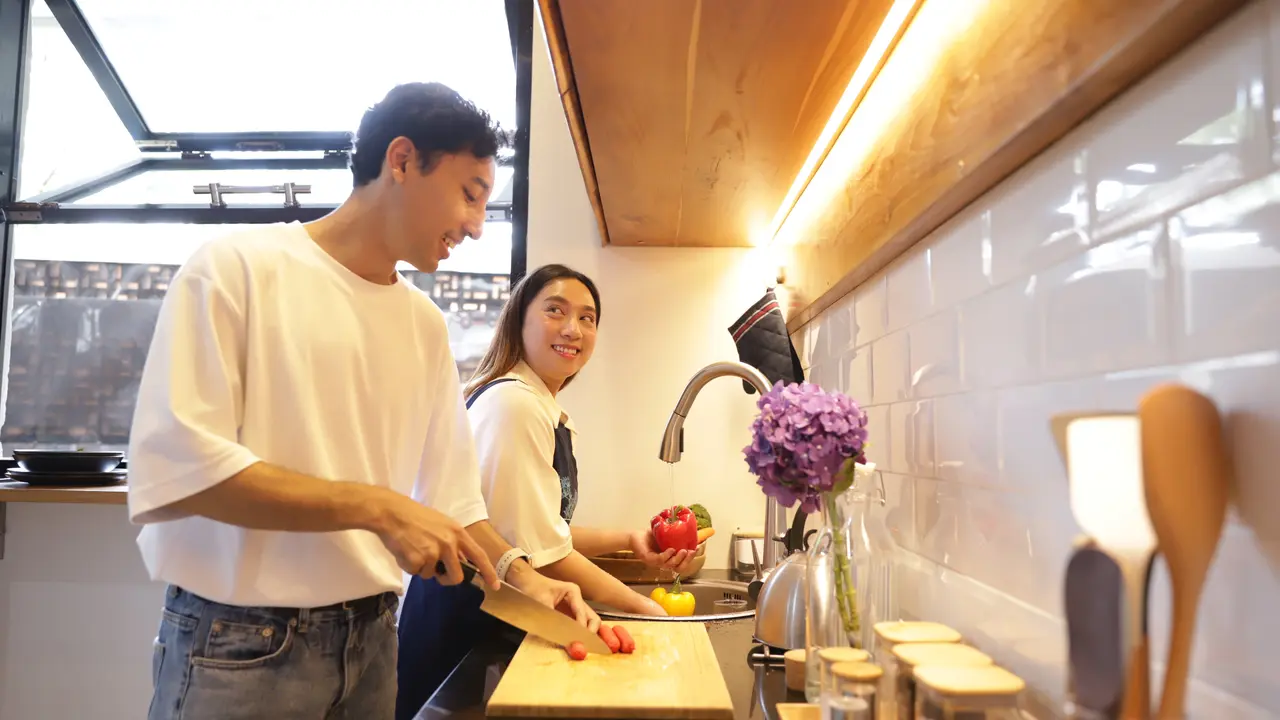 couple januaria lovestruck