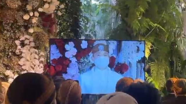 6 Potret Suasana Pernikahan Putri Tanjung, Kental Adat Jawa