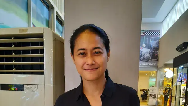 Putri Ayudya.