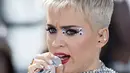 Melihat seringnya Katy Perry menggunakan Twitter berbagai kicauan, dapat menjadi bukti bahwa ia merupakan selebriti yang aktif di media sosial. Di Instagram dengan 66 juta pengikut, Katy pun juga aktif menggunakannya. (AFP/Bintang.com)
