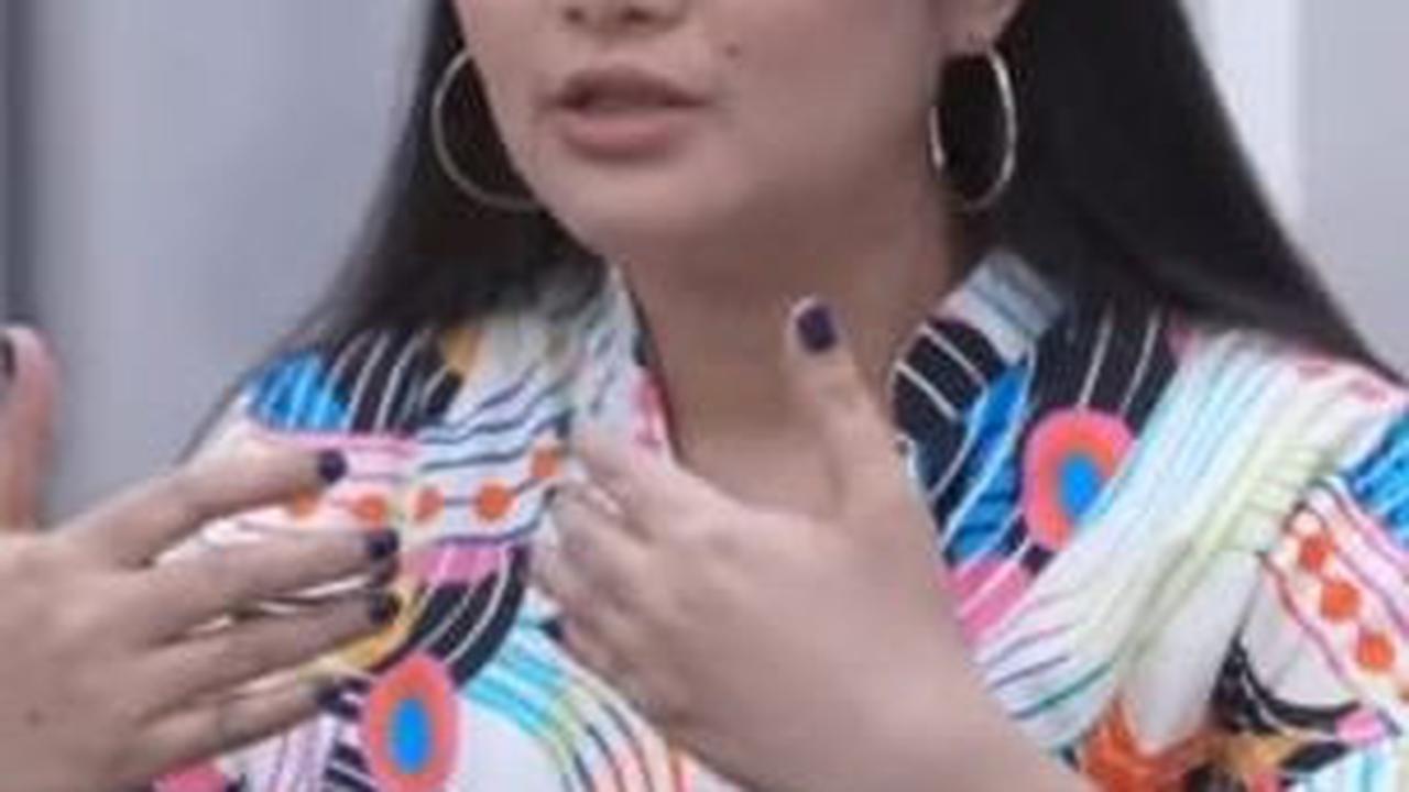 Berurai Air Mata Karena Belum Punya Momongan, Begini Cerita Pedangdut Fitri Carlina Pasrah Hingga Suruh Suami Nikah Lagi