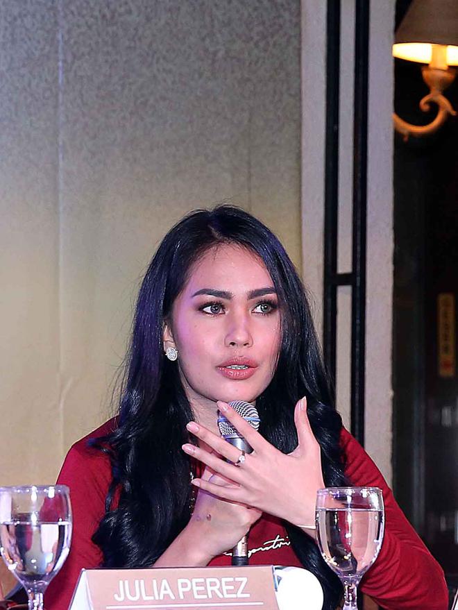 Kartika Putri Bersyukur Merasa Bahagia Sepanjang 2015 Celeb