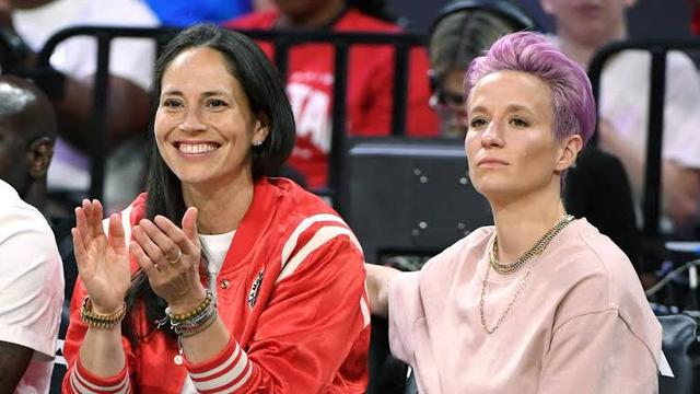 Megan Rapinoe bersama Sue Bird