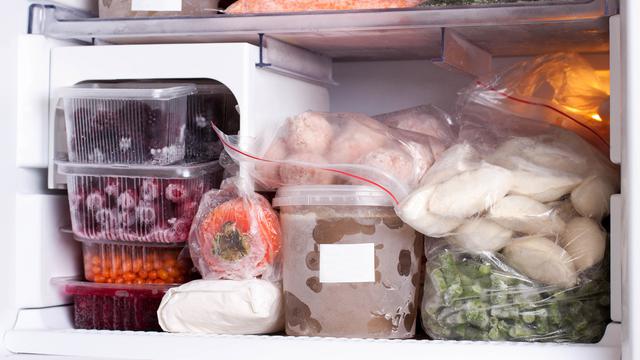 Ilustrasi makanan beku