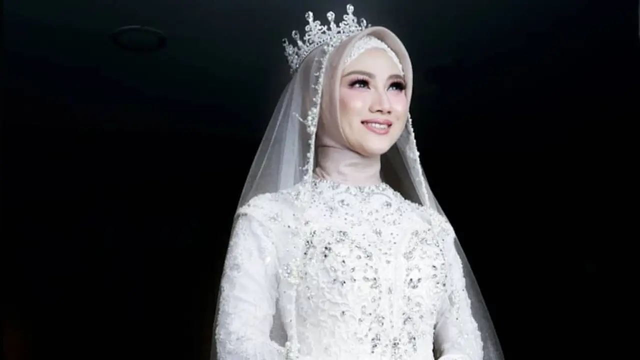 8 Inspirasi Gaun Pernikahan Muslimah ala Artis, dari Ria Ricis, Lesti Kejora hingga Cut Meyriska