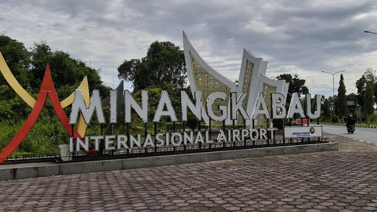 Sempat Ditutup Akibat Abu Vulkanik Marapi, Bandara Internasional Minangkabau Kembali Dibuka