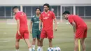 Para pemain tampak serius mengikuti sesi latihan terakhir jelang lawan Mozambik di Lapangan Madya, Senayan, Jakarta, pada Senin (8/6/2026). (Bola.com/Abdul Aziz)