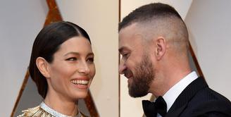 Mothers Day, diperingati oleh sebagian besar orang di dunia ini pada 14 Mei 2017 lalu. Salah satunya adalah pasangan Justin Timberlake dan Jessica Biel. Untaian kata dirangkai Justin untuk memberi ucapan pada sang istri. (AFP/Bintang.com)